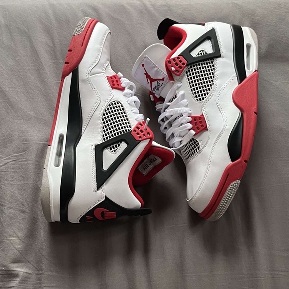 Jordan 4 Fire Red main image 7